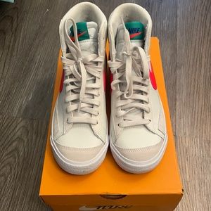 BOYS NIKE BLAZER MID GRADE SCHOOL